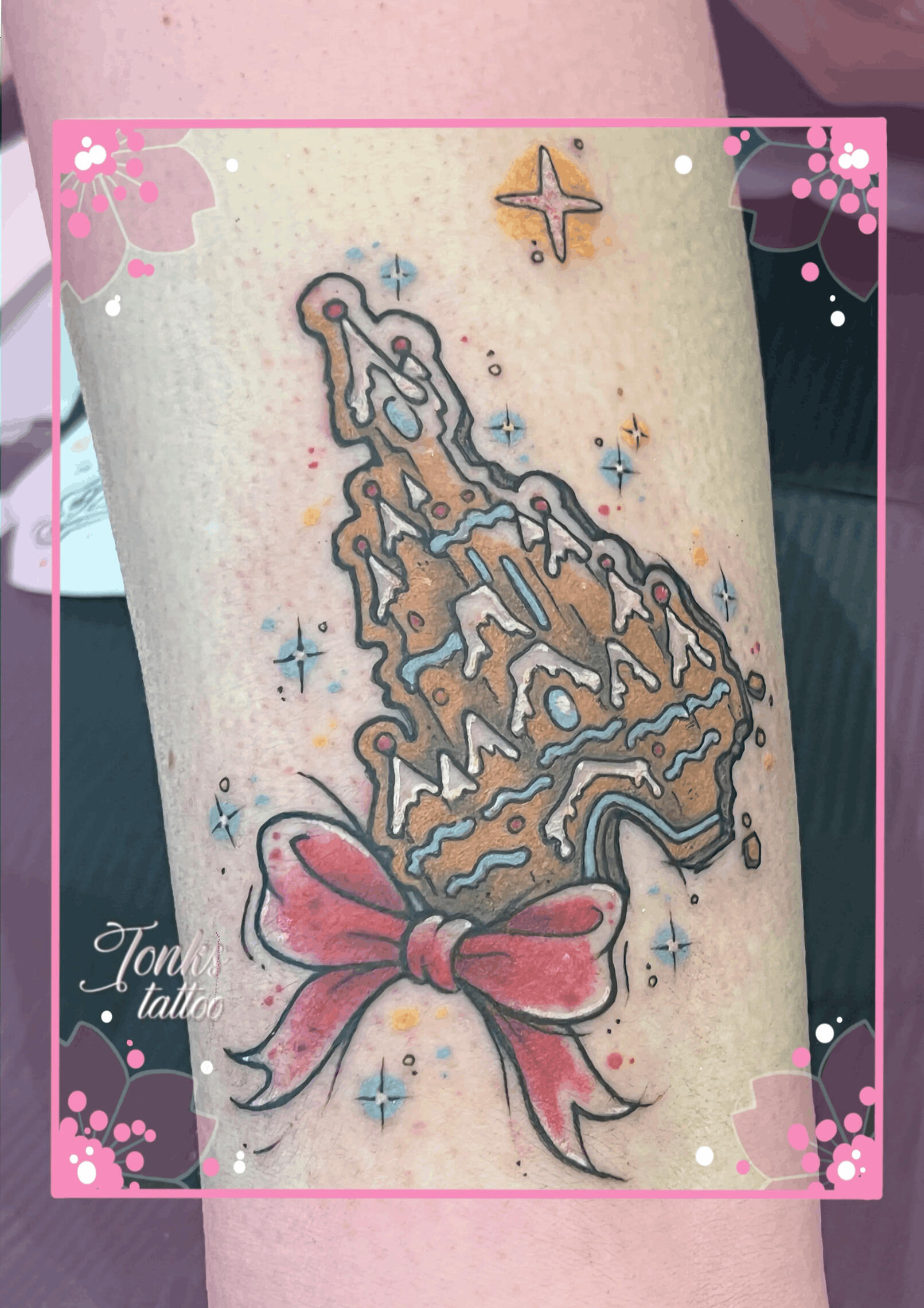 Tattoo Disney chateau noel pain d'épice effet croquis couleur aquarelle